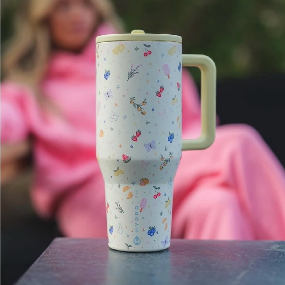 HydroJug x Tori Halford Berries and Cream